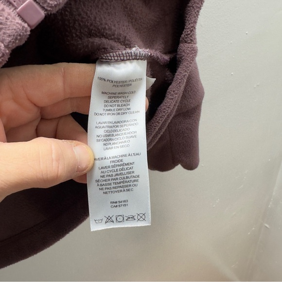 Calvin Klein I performance small dark purpleke 19 p2p23-1/2 length preowned - Picture 8 of 8